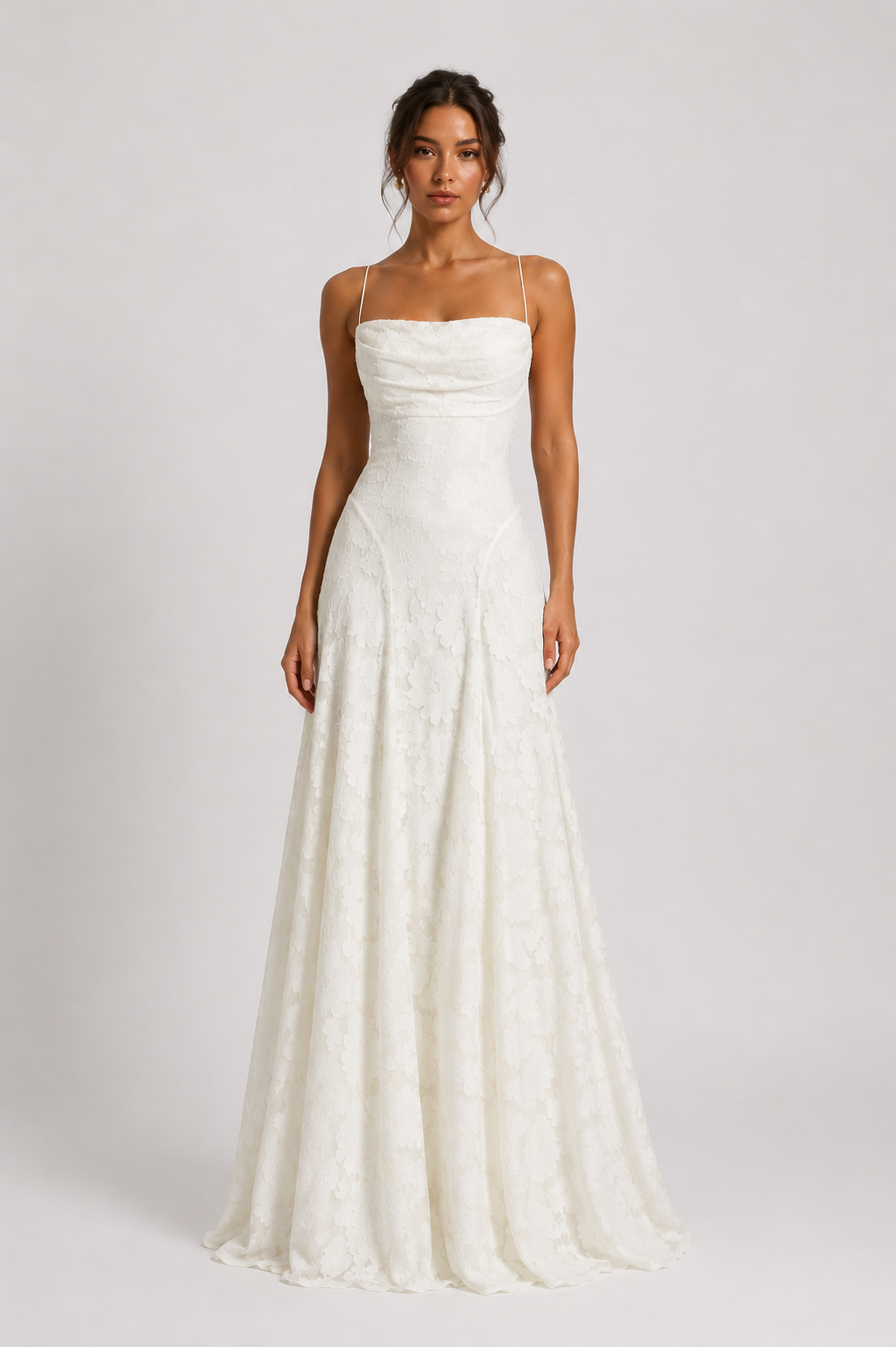 Robe Longue Élégante en Dentelle à Dos Nu