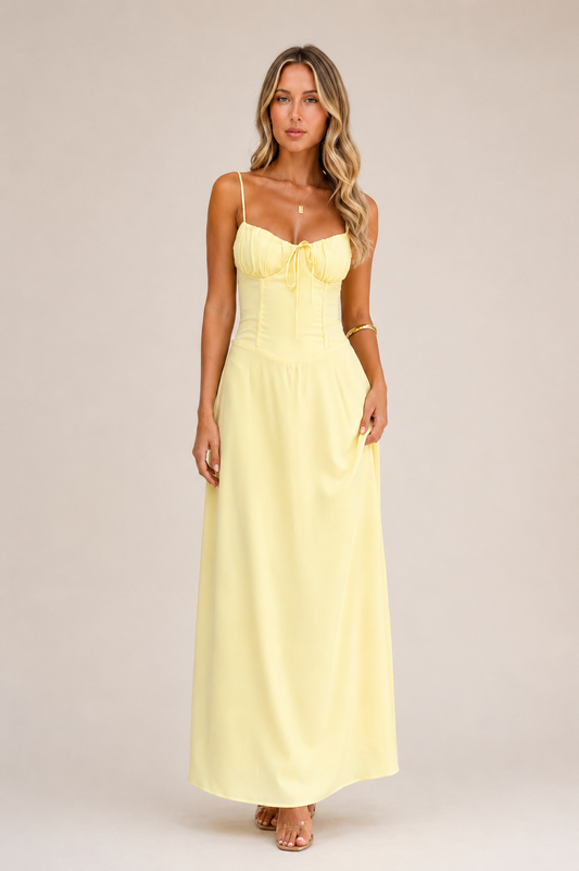 Robe Longue Élégante à Bretelles Fines et Taille Cintrée