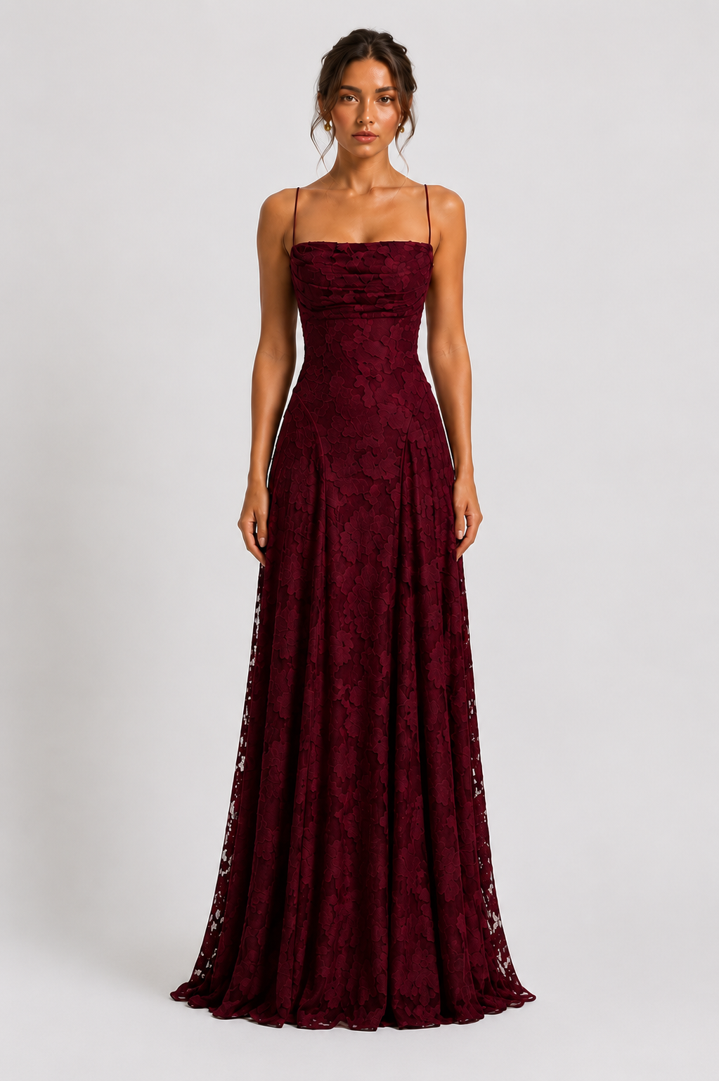 Robe Longue Élégante en Dentelle à Dos Nu